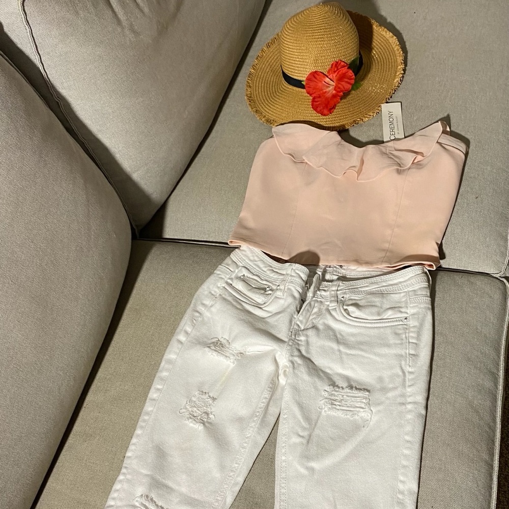 Ceremony cute floral top